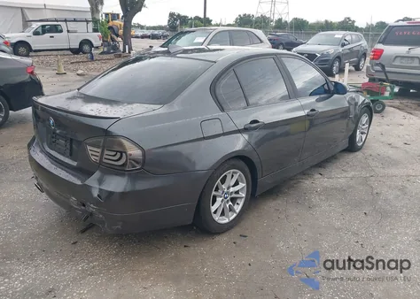 2006 BMW 325I z USA, uszkodzony, nr VIN WBAVB13516KR64646